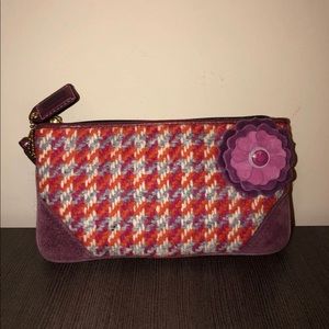 vintage coach houndstooth wristlet